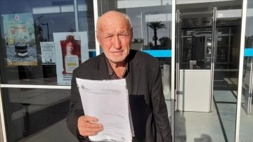 Antalya'da 86 yaşındaki Yahya Ovar 49 yıldır muhtarlık yapıyor