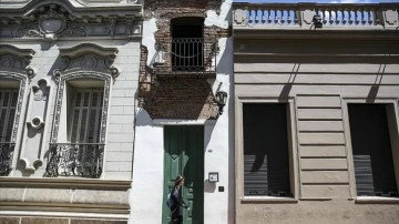 Buenos Aires'in tarihi 200 yılı aşan en dar evi: La casa minima