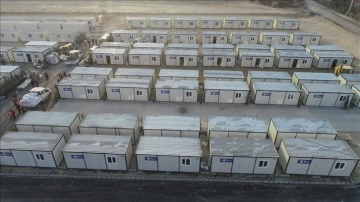 Deprem bölgesinde 356 bin 419 çadır ve 8 bin 530 konteyner kuruldu