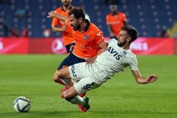 Fenerbahçe, Başakşehir'de ağır yara aldı