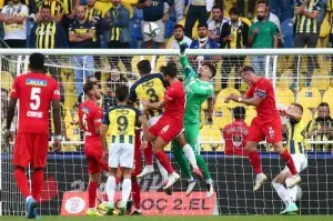 Fenerbahçe, Sivasspor karşısında kayıp!