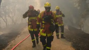 Fransa'nın Var bölgesindeki yangın 8. gününde hala söndürülemedi