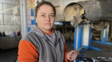 Oto tamircisi 'Serpil usta' diğer kadınlara ilham olmak istiyor