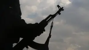 Terör örgütü YPG/PKK, Rakka'da 28 genci silahlı kadrosuna katmak için alıkoydu