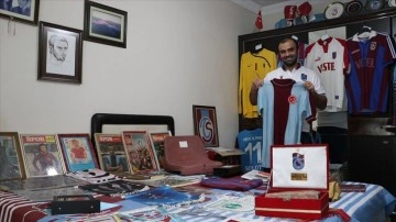 Trabzonspor taraftarı genç, takımına ait yüzlerce nostaljik eşya biriktirdi