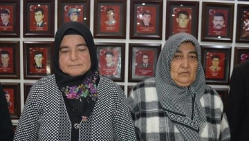 Tunceli'deki terör saldırısında şehit olan askerlerin annelerini "deprem" buluşturdu