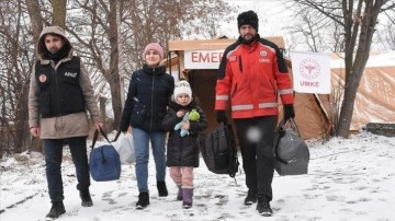 Türk vatandaşı Ukraynalı annenin 4 yaşındaki kızıyla savaştan kaçış yolculuğu